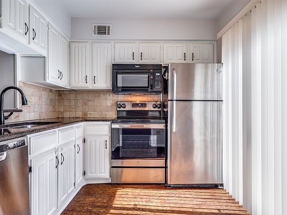 5th image of 333 Melrose Dr APT 14D