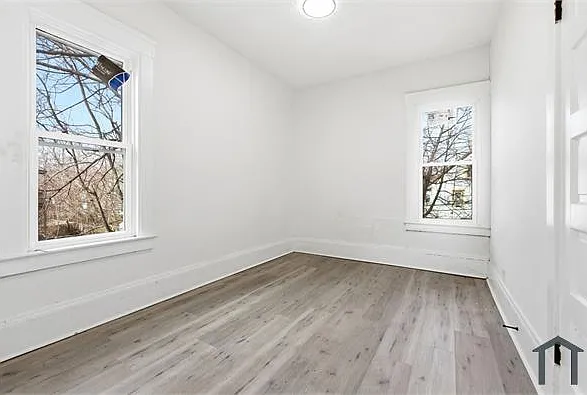 10303 Kempton Ave #UP — Photo 14