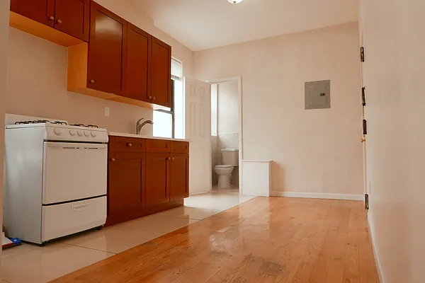 Rented by JK Dansar Corp | media 41