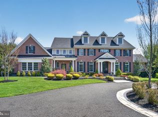 106 Ashley Ct, Moorestown, NJ 08057