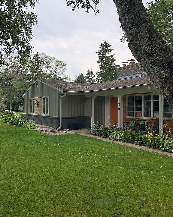 1st image of 670 Heather Ln