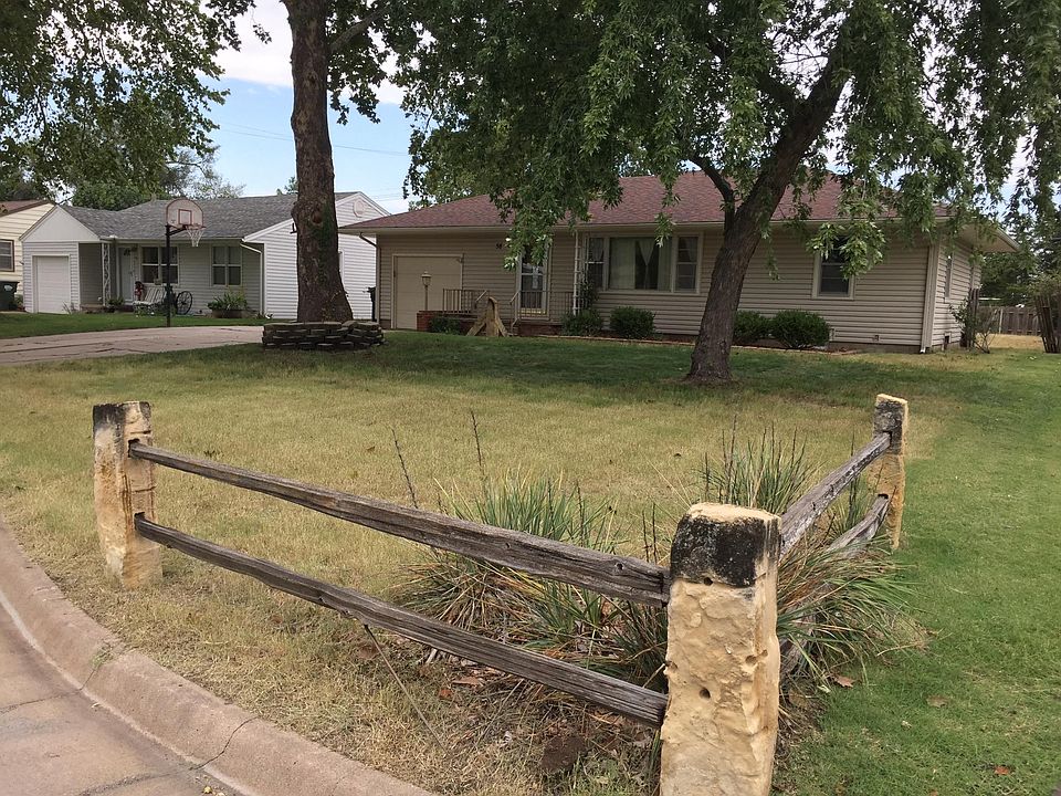 1st image of 58 Faircrest Dr