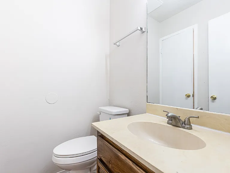 323 W William Cannon Dr #A — Photo 25