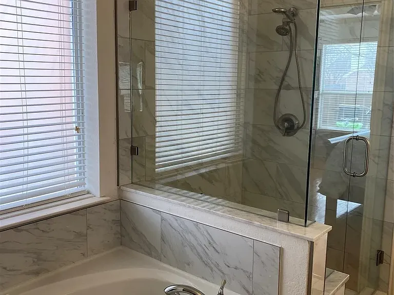 7852 Rainbow Falls Dr — Photo 11