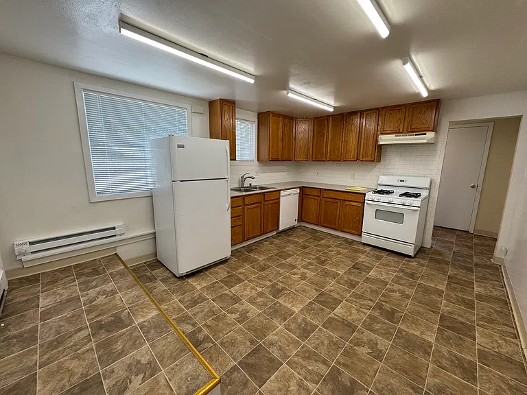 3216 Briggs Ave #B — Photo 7