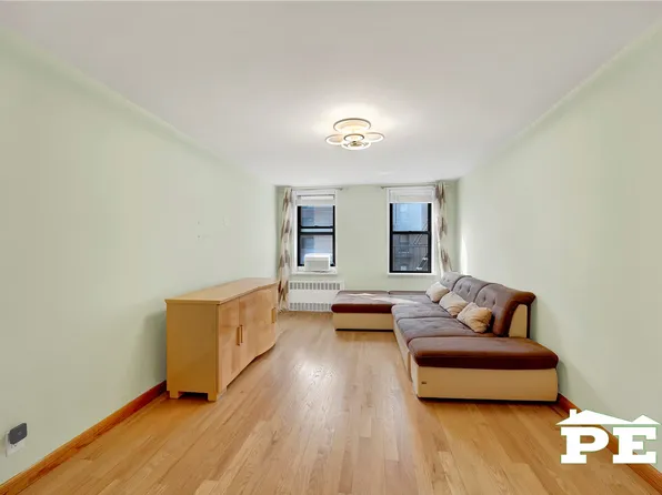 2260 Burnett Street image 1 of 23