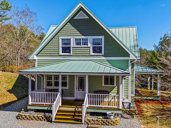 3rd image of 1697 Caney Creek Rd