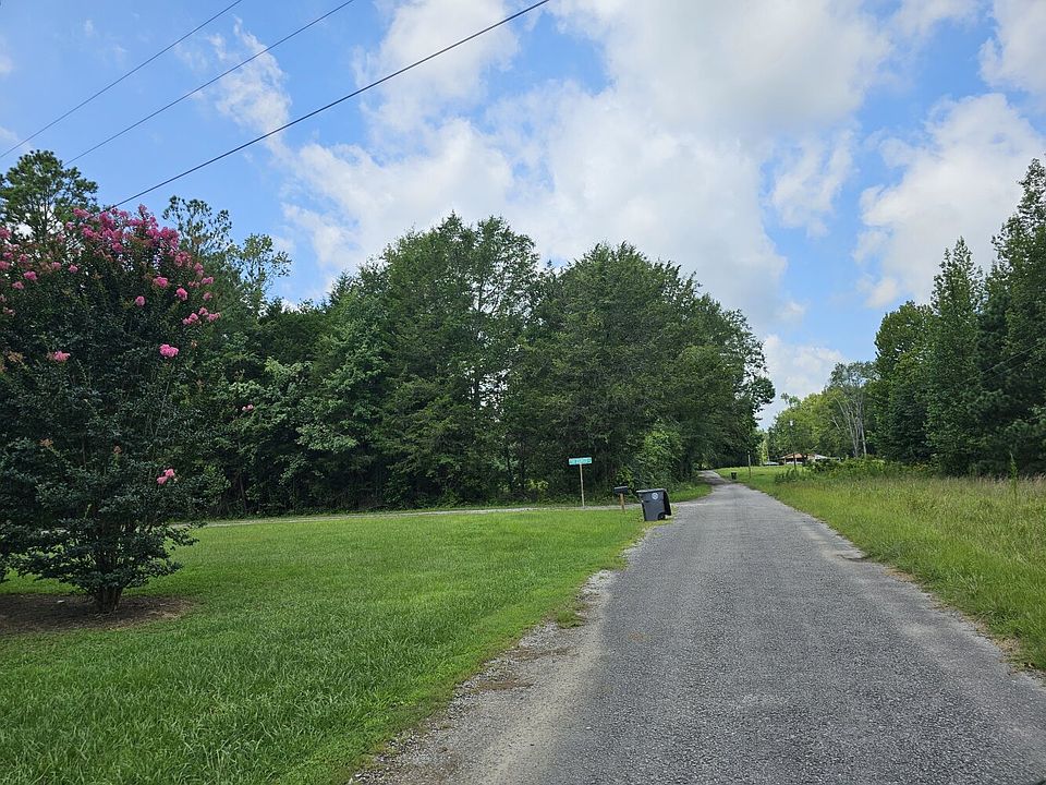 This property has approximately 105 feet of frontage on Dogwood Road in Hillsboro, AL.