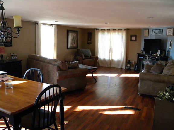 5th image of 12075 Tiffany St