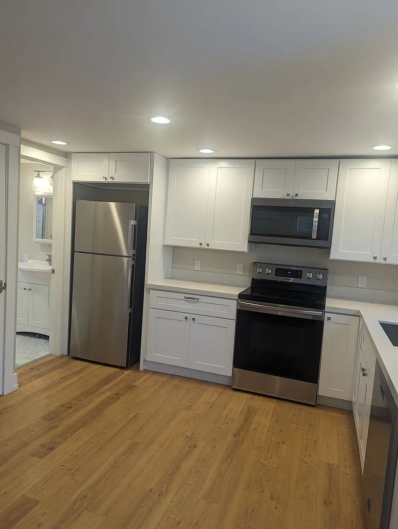 154 West 8th Street — Photo 1