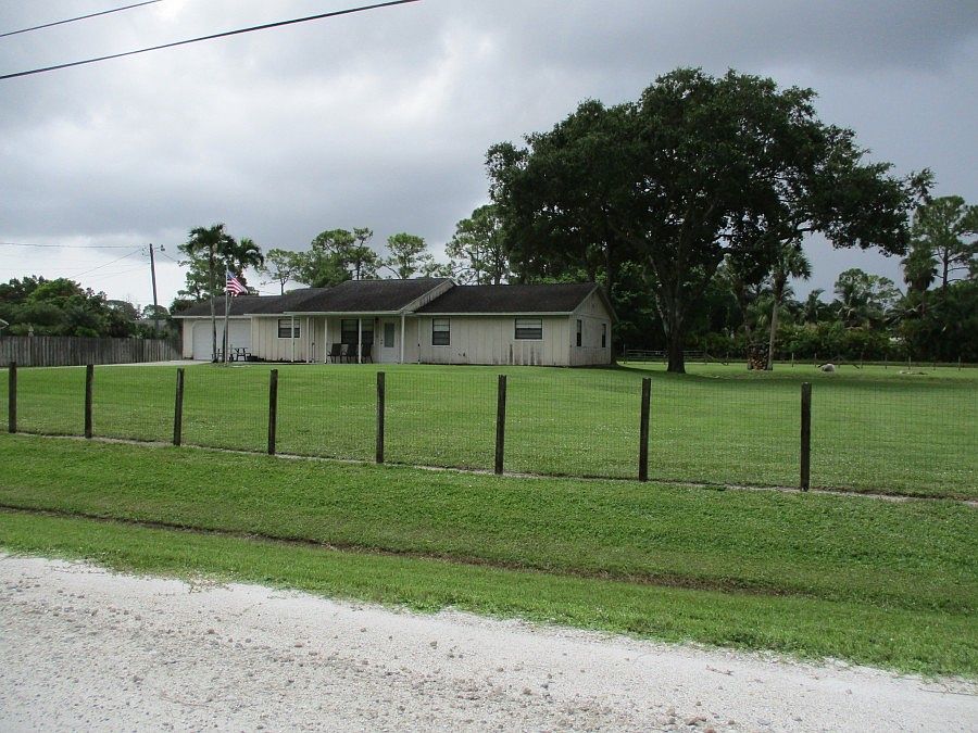2nd image of 13748 43rd Rd N