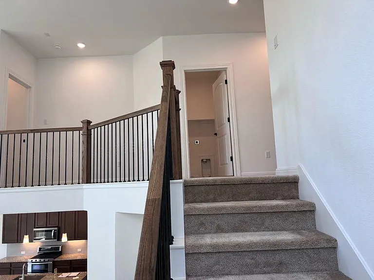 209 Sand Lily Ln — Photo 17