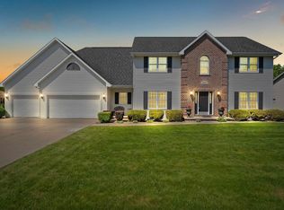 2256 Warm Springs Ct, Green Bay, WI 54311