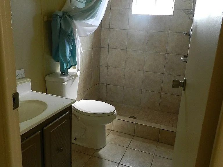 1004 N State St — Photo 4