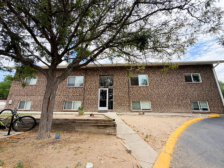 4 Birch Ct #5 — Photo 1