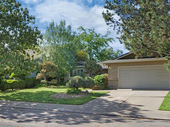 2nd image of 2928 Admiral Dr