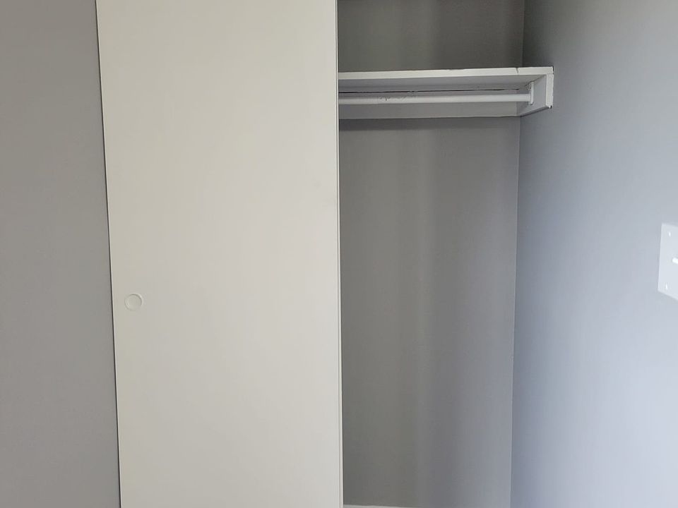 1st image of 645 Villa Rd APT B
