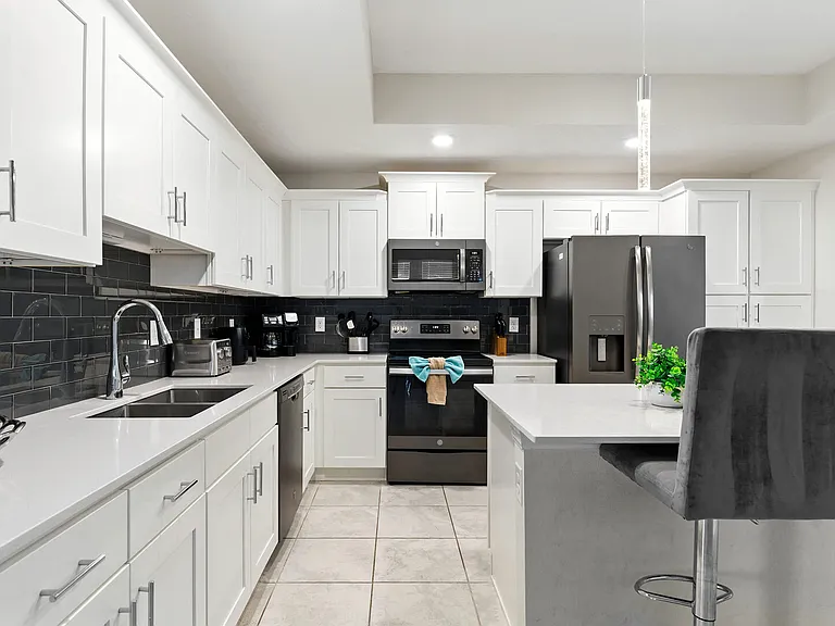 Paradox Cir — Photo 14