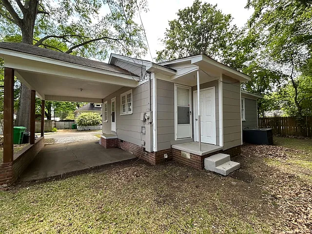 2 bed, 1015 sqft, $1,300 — Photo 3