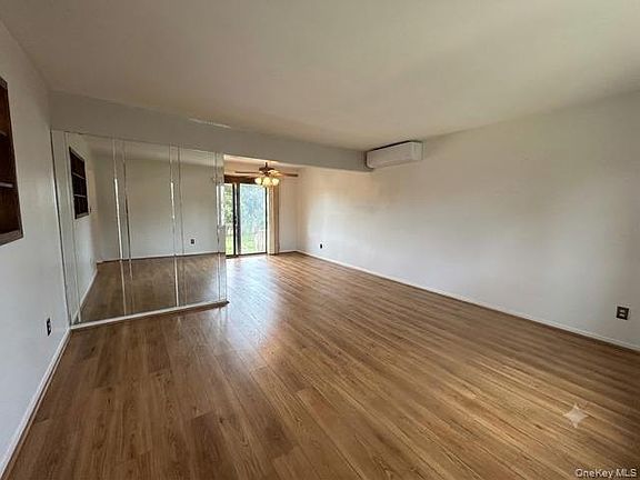 2nd image of 206 N Iowa Avenue