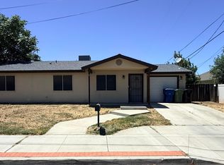613 Follett Street, Lemoore, CA 93245