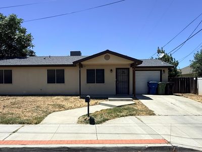 613 Follett Street, Lemoore, CA, 93245