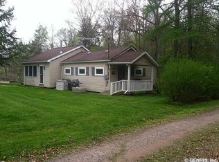 9419 Tosch Rd, Wolcott, NY 14590