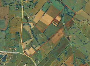 1016 Ruddles Mill Rd, Paris, KY 40361