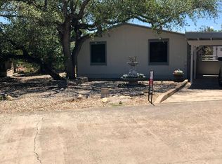 506 Chestnut Oak St W, Ingram, TX 78025