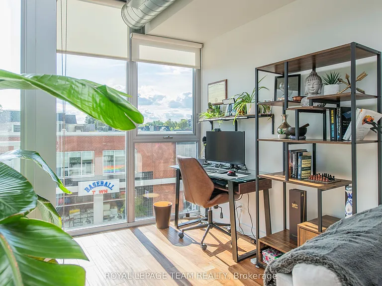 360 McLeod St #306 — Photo 12