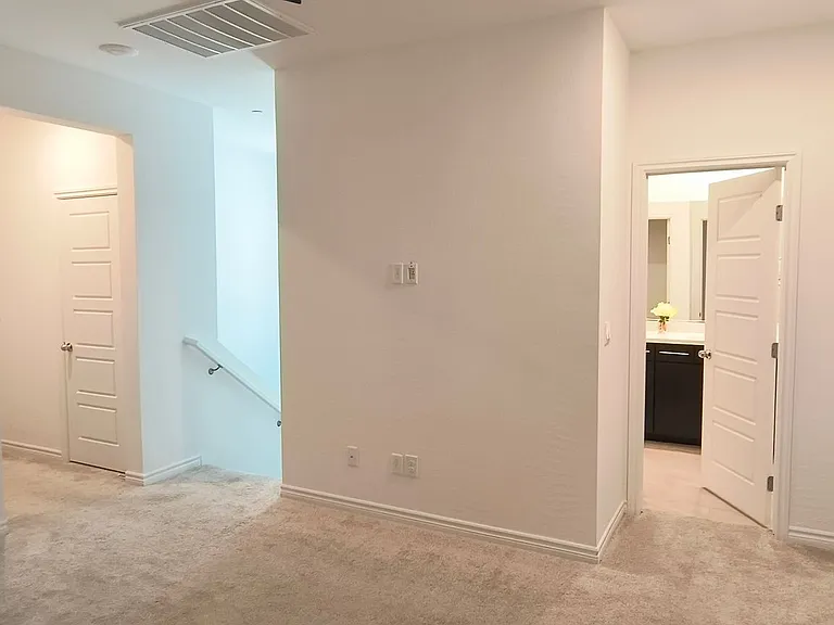 600 N Carriage Hill Dr #1089 — Photo 6