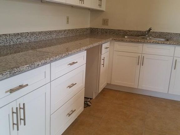 2nd image of 1449 E El Moro Cir