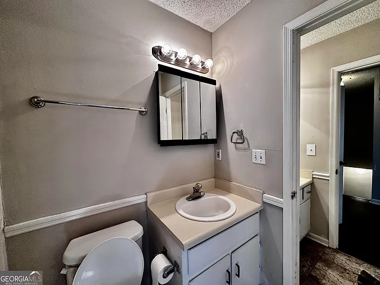 1060 Falling Water Dr SE — Photo 12
