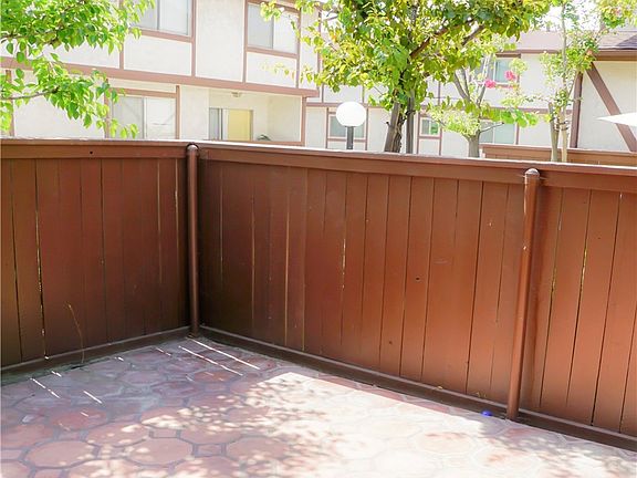 5th image of 10480 Sunland Blvd APT 35