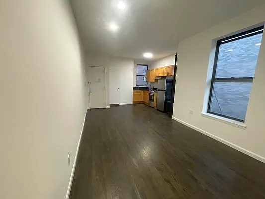 Rented by Bond New York | media 10