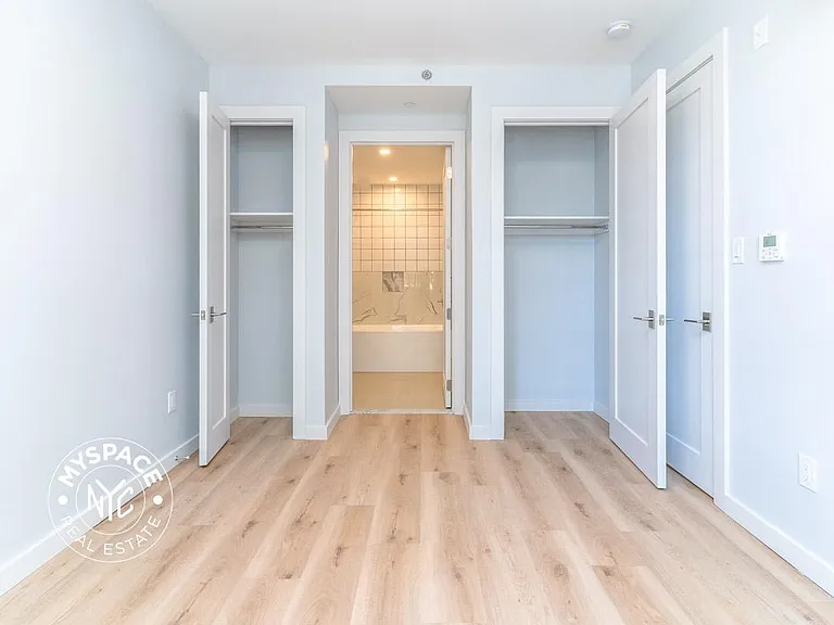 77 Hudson Ave #3 — Photo 8