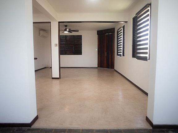 4th image of 123 Calle B