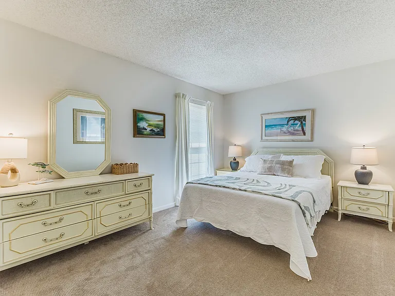 5840 Vancouver Cir #2 — Photo 7