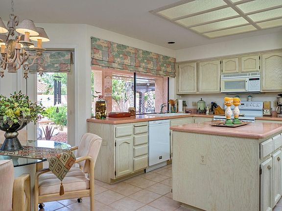5th image of 7372 E Shoreline Dr