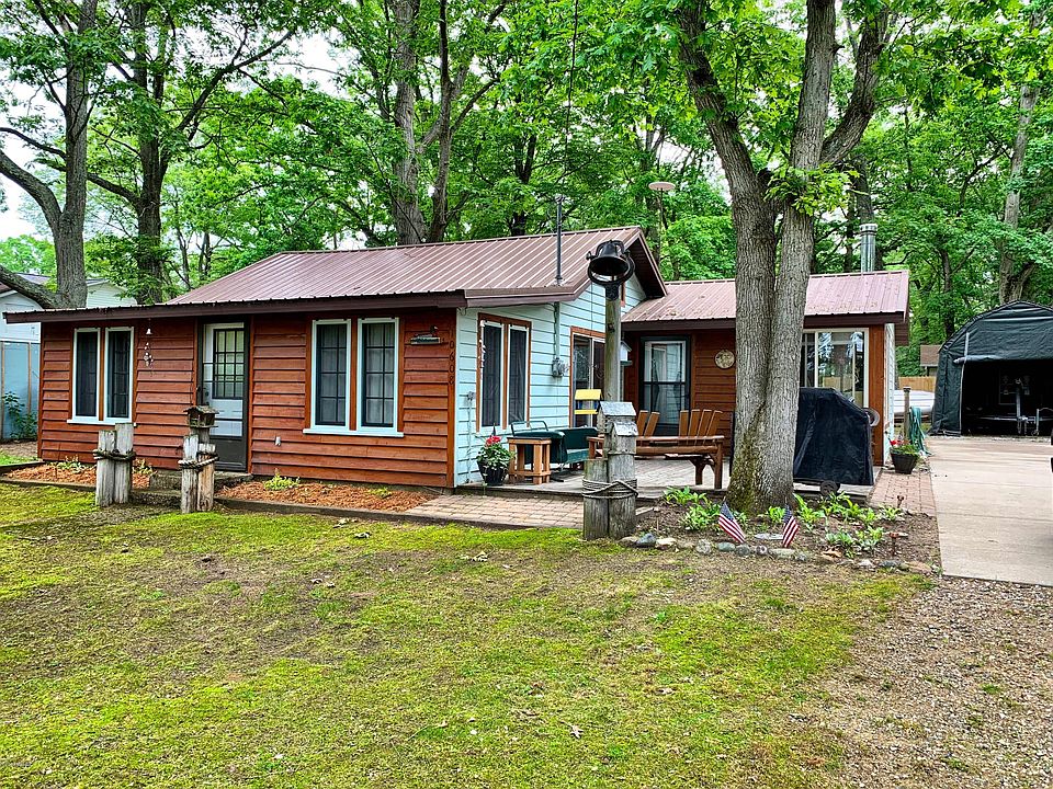1st image of 10608 Lake Dr