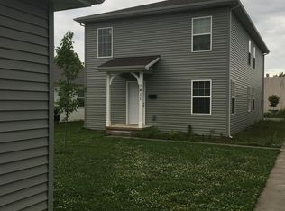 1427 Sycamore St, Columbus, IN 47201
