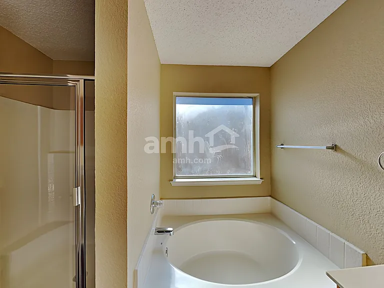 904 Crowder Dr — Photo 13
