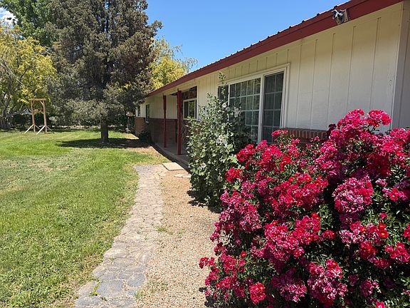 2nd image of 1110 Ranchero Rd