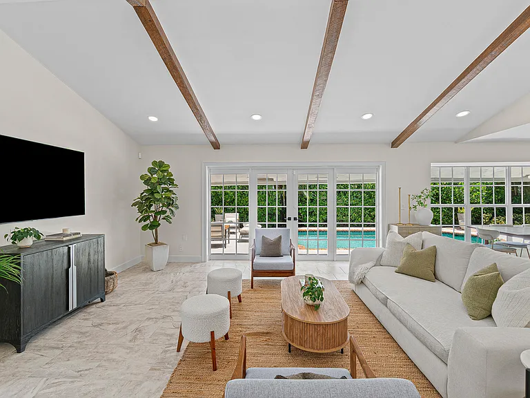 1401 Hummingbird Dr — Photo 8