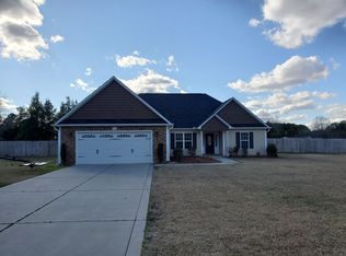 3126 Thrower Rd, Hope Mills, NC 28348