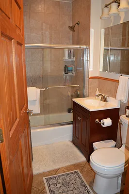 Rented by OvCo Realty | media 11