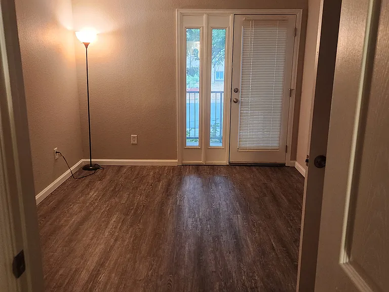 5201 S Fox St #104 — Photo 23