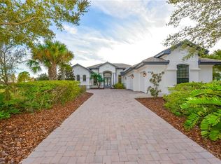 9242 McDaniel Ln, Sarasota, FL 34240