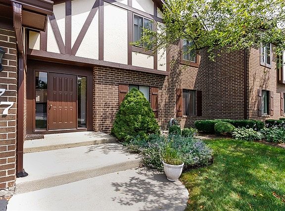 2nd image of 677 Cross Creek Dr W #8DD