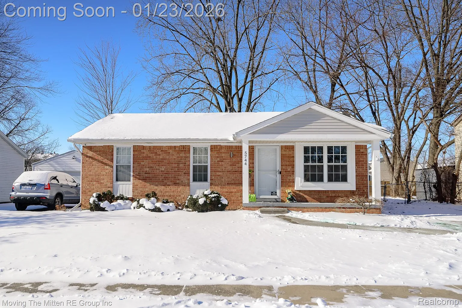 5744 Sunset Trl photo 1